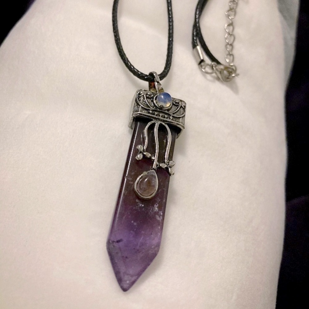 *2/$20 - Goth Amethyst Stone Pendent Necklace 💜